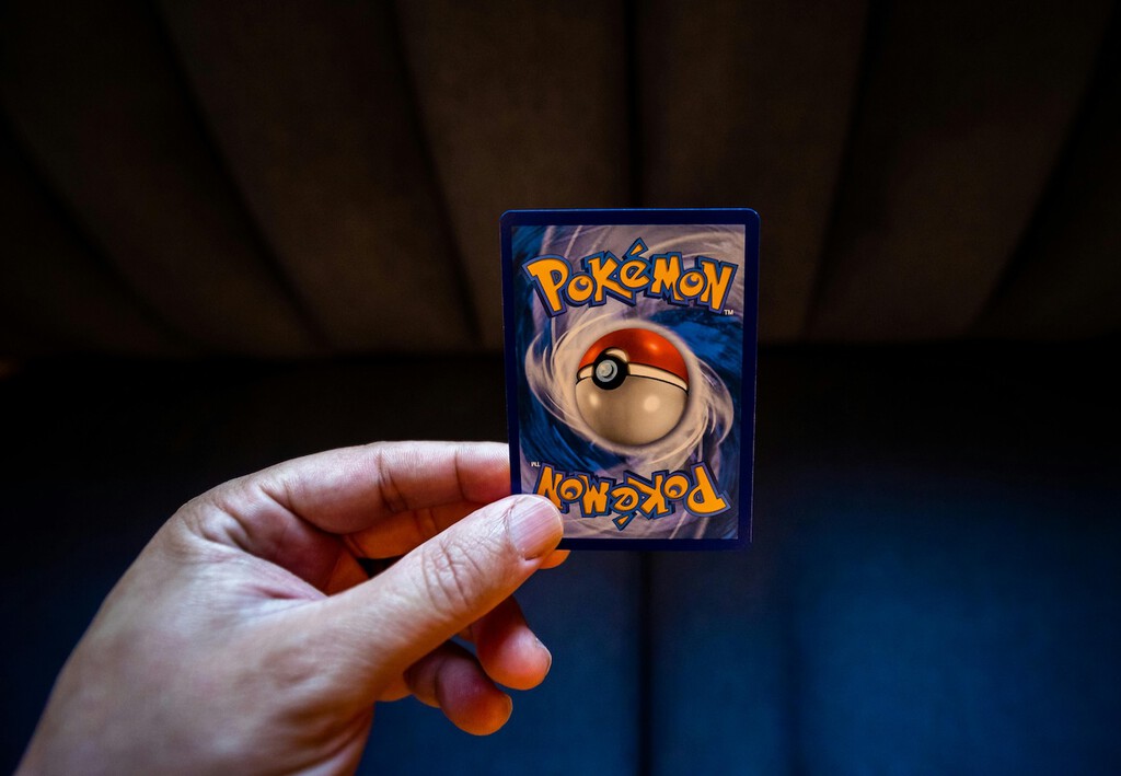 La especulación con cartas de Pokémon es un problema tan grave que algunas tiendas ya hacen exámenes de conocimientos a sus clientes 