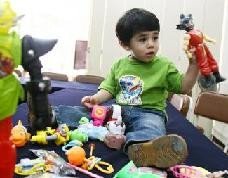 Siguen existiendo juguetes que pueden ocasionar daños en el oído de los niños