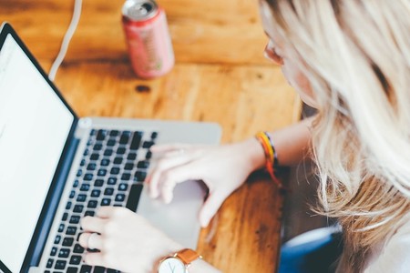 El autoempleo en España, bajo mínimos; los jóvenes emprenden más por necesidad que por vocación