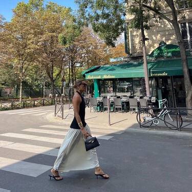 Así son las sandalias más buscadas del verano: con tacón mínimo, tiras y perfectas para combinar con vestidos midi 