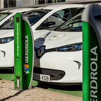 Iberdrola se alía con Ballenoil para instalar puntos de carga para coches eléctricos en sus gasolineras 'low cost'