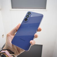 Samsung Galaxy S26 FE, análisis: tener una pantalla 'Plus' por 200 euros menos tiene truco (y bastante sentido)