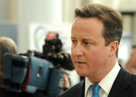 Cameron preocupado por una "caza de brujas" en Internet contra políticos acusados de abusar de niños