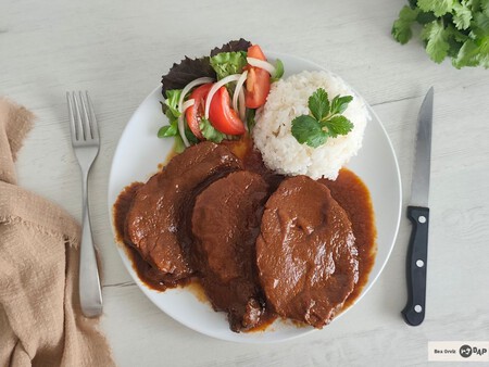 Posta cartagenera en su salsa negra, una exquisita receta de carne colombiana