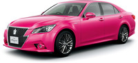 Toyota Crown Athlete rosa, edición limitada