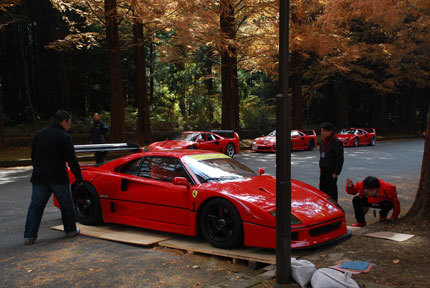 Concentración del Ferrari F40 en Japón