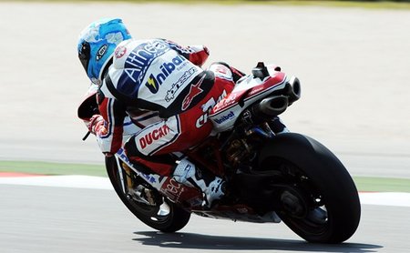 Carlos Checa en la jordana de ayer