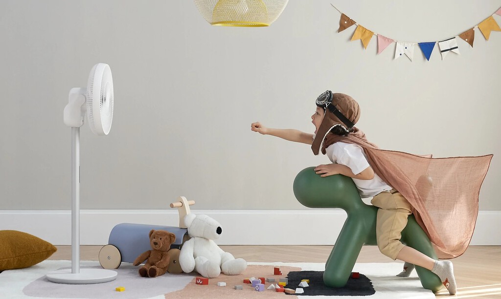 Lo más nuevo de Smartmi es un ventilador que se carga sin cables como un móvil y además usa una IA para refrescarnos