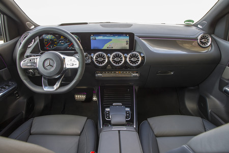 Mercedes-Benz Clase B interior