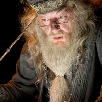 Muere Michael Gambon, el actor que dio vida al muy querido Albus Dumbledore en varias películas de Harry Potter