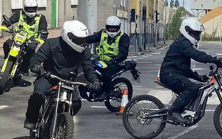 Policia Surron
