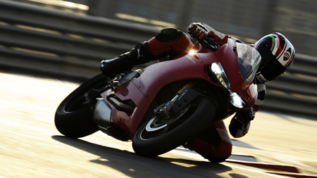 Ducati 1199 S Panigale, el primer contacto de la prensa internacional