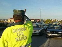 Sin carnet, sin puntos y sin vergüenza: multado de nuevo el primer español en perder el carné por puntos