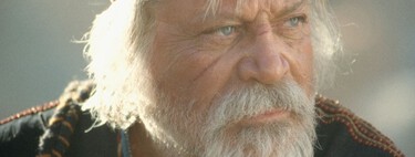 Oliver Reed, actor de 'Gladiator': "Mis dos ambiciones en la vida son beber hasta dejar secos todos los bares y acostarme con todas las mujeres del mundo"