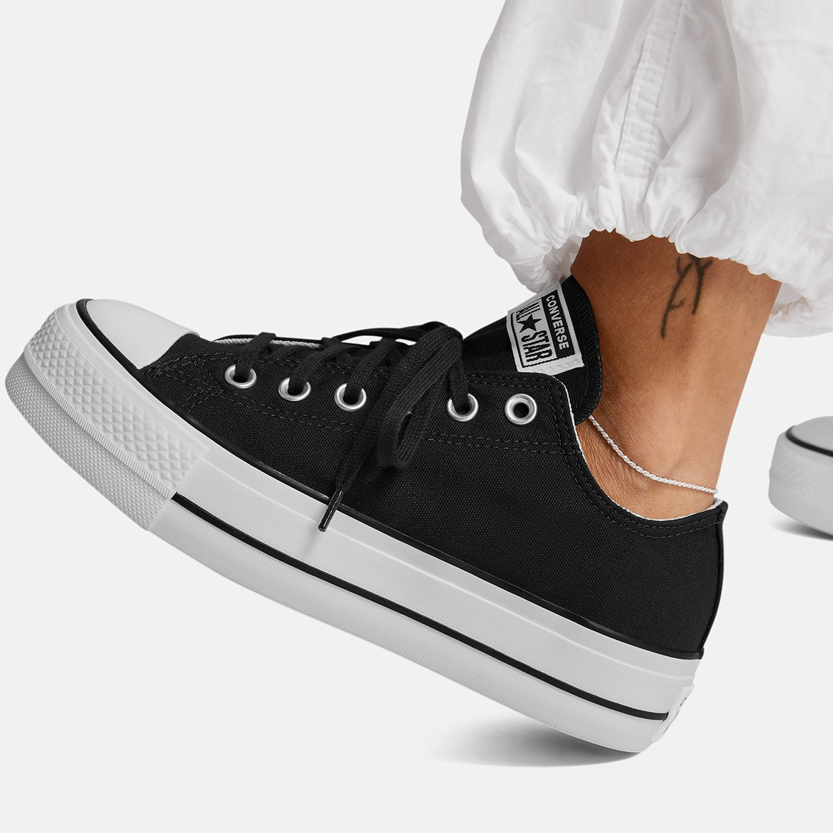 Converse
Zapatillas casual de mujer Chuck Taylor All Star Lift Platform Baja Lona Converse