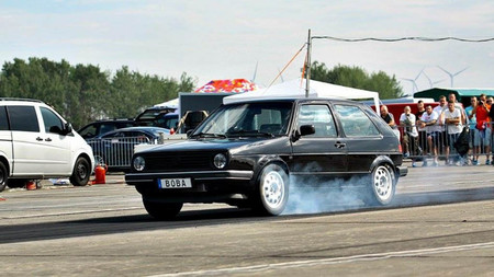 Video: Así acelera un VW Golf Mk2 con motor de 1,200 hp