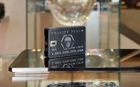 Energía, poder y sexo: la nueva fragancia de Philipp Plein es un torrente de sensaciones