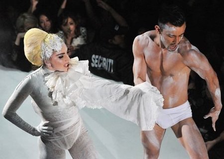 Lady Gaga se machaca en el gimnasio en busca del mejor cuerpo del pop