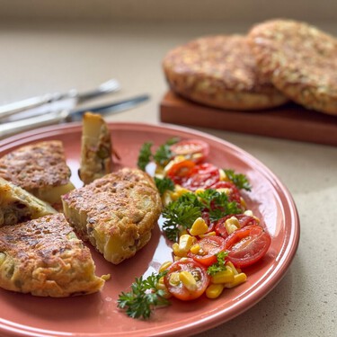 Esta tortilla es económica, además de deliciosa, pero no lleva huevo 