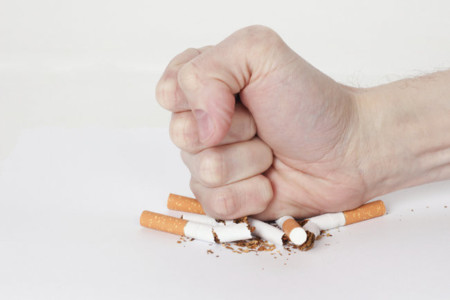 Dejar de fumar mejora la salud mental y el estado anímico
