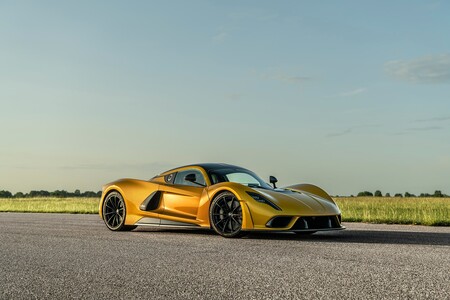 ¡Guerra a los 500 km/h! Así es el brutal Hennessey Venom F5 de 1.842 CV, detallado al milímetro en vídeo por su diseñador