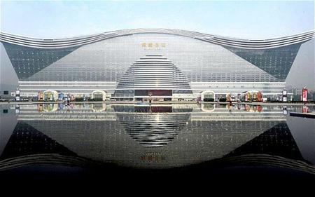 El edificio más grande del mundo tiene un tamaño similar a un país