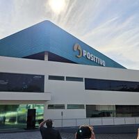 Como a Positivo fabrica notebooks no Brasil e aposta na era dos AI PCs 