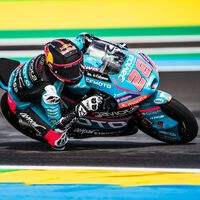 Máximo Quiles evita la victoria del argentino Marco Morelli para liderar el doblete de las CFMoto en Brasil 