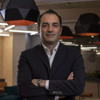 Es oficial: tras meses sin un CEO, Stellantis anuncia un nuevo directivo. No lo tiene nada fácil