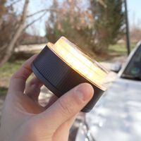 Esto no es "Buscar mi iPhone": la baliza V16 no te espía. Su geolocalización es un simple aviso de obstáculo, no un historial de tus movimientos 