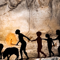 Há 14.400 anos, cinco pessoas e um cachorro atravessaram uma caverna sem tochas, mas com galhos de pinheiro 
