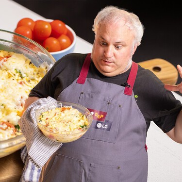 Estos calabacines con tomate y queso feta se hacen en el microondas en 10 minutos: la cena rápida, fácil y saludable que tu verano necesita 