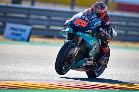 ¡Diabólico! Fabio Quartararo se sobrepone a una brutal caída en MotorLand para hacer otra pole position