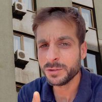 Carlos Llull, técnico de climatización: "Dejar el aire acondicionado durante ocho horas por la noche puede costar alrededor de un euro en electricidad" 