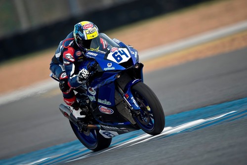 Federico Caricasulo se lleva la victoria en una loca carrera de Supersport