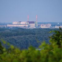 El Danubio va tan seco por culpa del calor que Hungría ha tenido que tomar una decisión drástica: cerrar sus nucleares