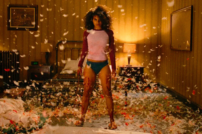 Esta peli de acción a lo Tarantino está arrasando en HBO y la puedes ver hoy mismo