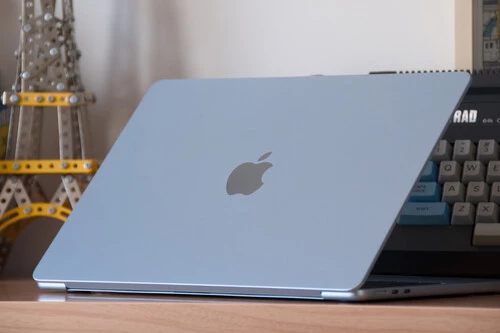 MacBook Air M4