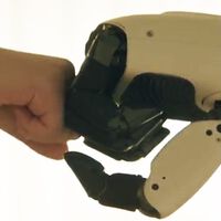 LG ya tiene listo su robot asistente humanoide CLOiD. Quieren que se encargue de las tareas domésticas más complicadas y aburridas 