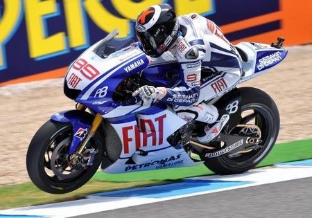 MotoGP España 2010: Jorge Lorenzo corona el triplete español dándose un baño de multitudes