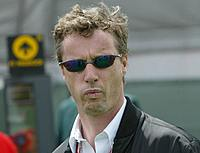 Eddie Irvine opina sobre Hamilton