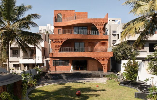 Anthill House