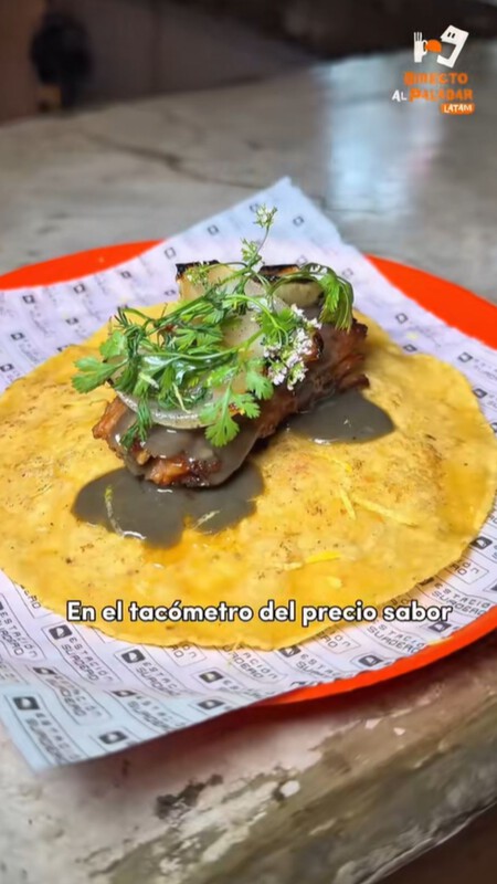 Conoce la taquería inspirada en el metro de CDMX: cuánto cuesta y qué pedir