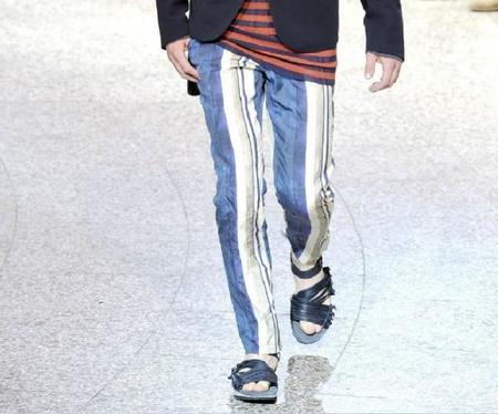 Pantalones estampados. ¿Te atreves con una de las tendencias de esta Primavera-Verano 2012? (I)