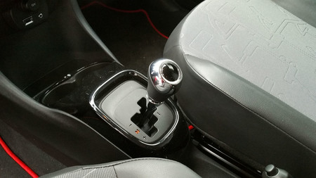 Toyota Aygo X Wave 37