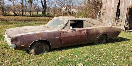 Un muy especial Dodge Charger de 1968 fue encontrado después de vivir abandonado por décadas