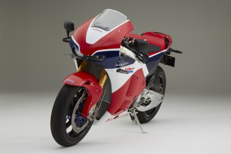 Una de rumores, Honda puede tener casi lista una V4 deportiva para calle