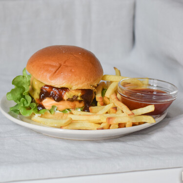 Hamburguesa en freidora de aire: la mejor opción para una cena rápida sin ensuciar la cocina