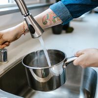 Al ir de vacaciones por España he notado que el agua del grifo es diferente a la de casa. Este suele ser el origen de las diferencias