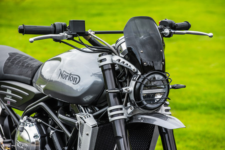¡Ya es oficial! TVS se queda con la centenaria Norton por más de 18 millones de euros